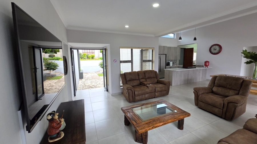3 Bedroom Property for Sale in Kosmos Ridge North West